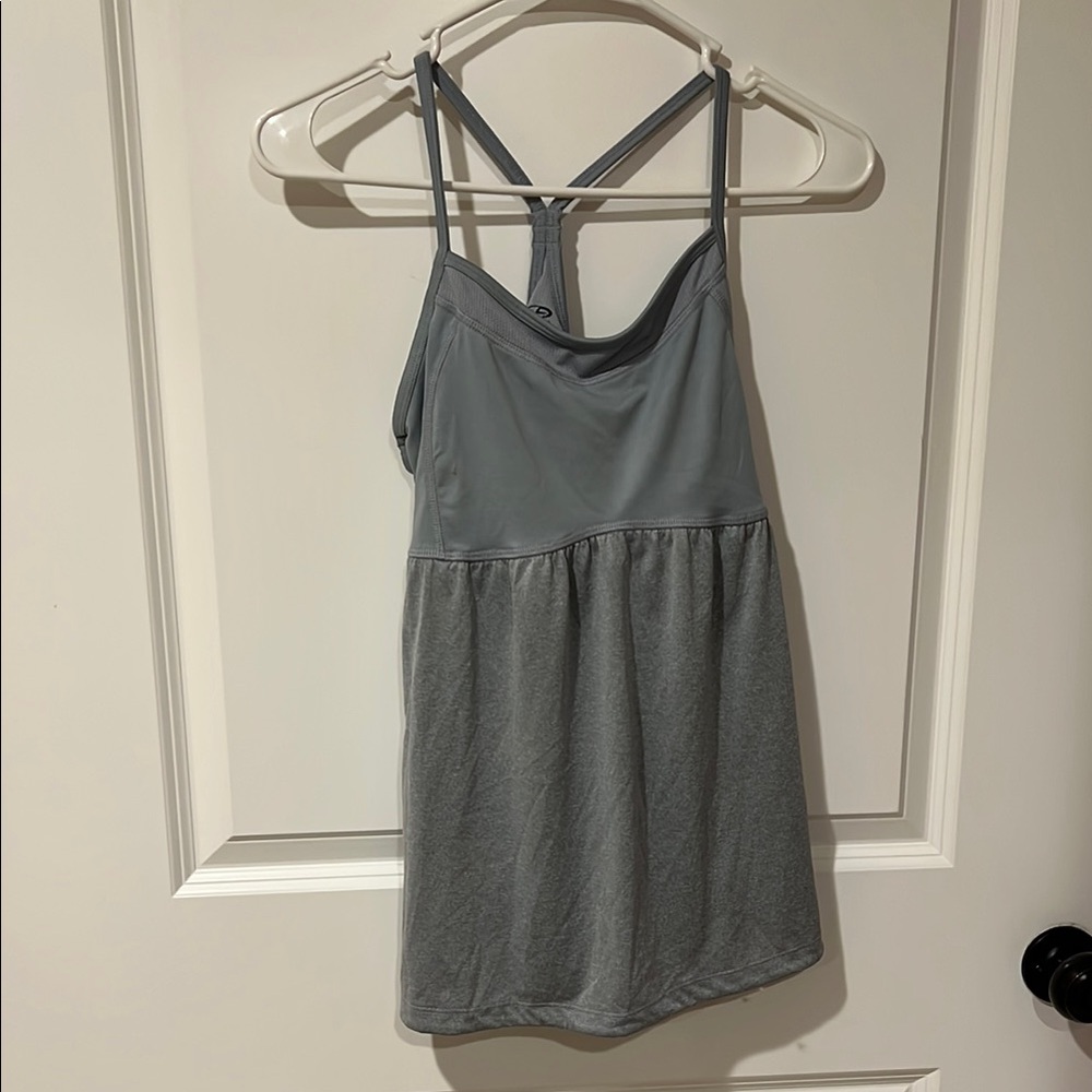 Champion women’s workout athletic top